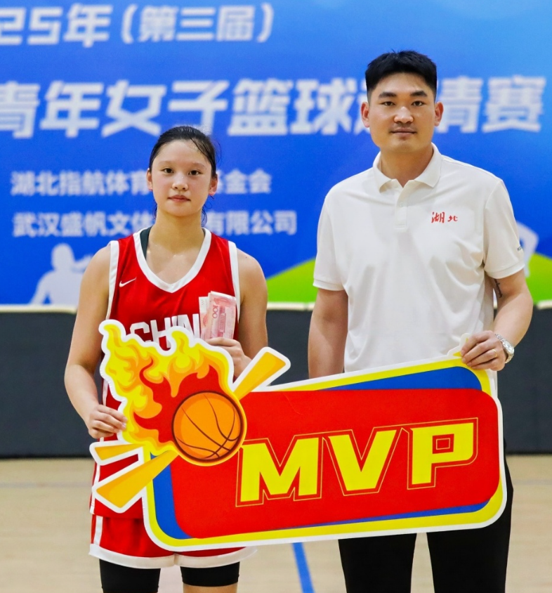 全队都很信, 她会扛起球 全队都很信, 她会扛起球